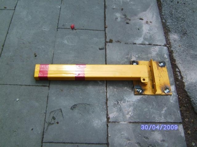 Otopark Demiri Dikme Kilitli 0001