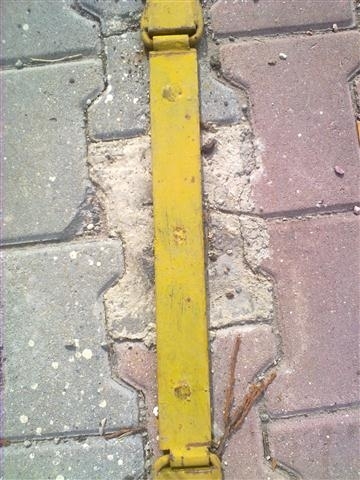 Üçgen Lama Otopark demiri